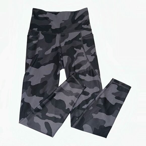 Old Navy Small Powersoft Athletic Leggings Ankle Length Black Gray Camo Gently W - Picture 1 of 6